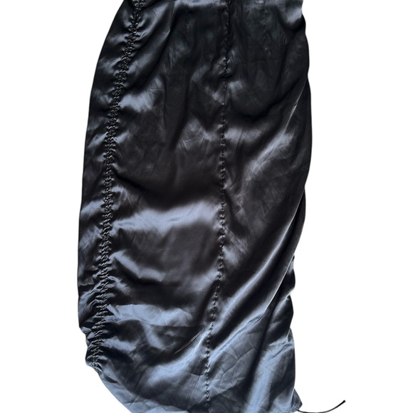 Urban Outfitters Satin Skirt Medium - Picture 3 of 11